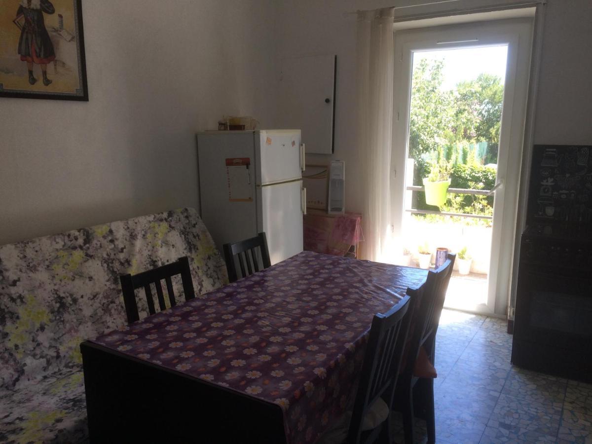 Appartement Sur Sommieres Jusqu'A 6 Personnes Eksteriør bilde